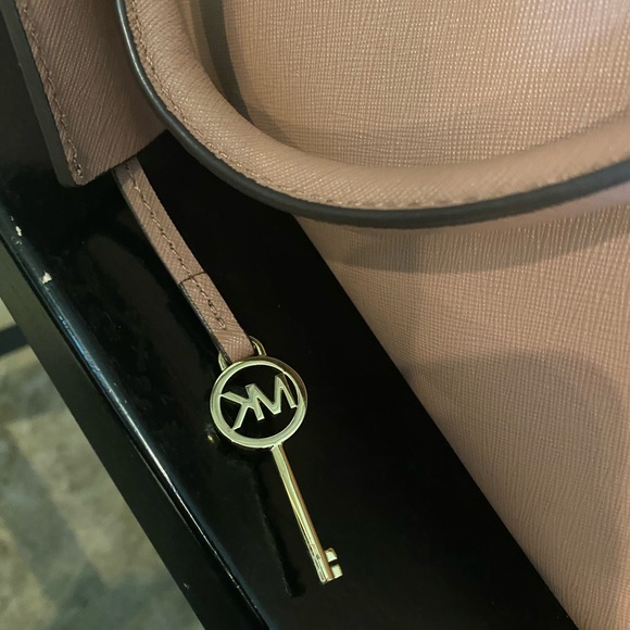 Michael Kors -Large north south Bag - Picture 4 of 8